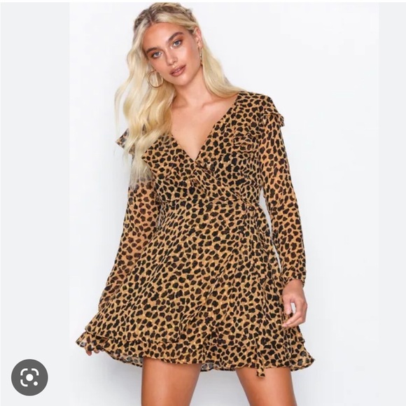 Free People Dresses & Skirts - Free People Leopard Print Frenchie Mini Wrap Dress Size Large